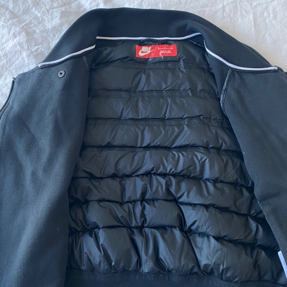 Nike Sportswear Puffer Bomber Jacket - Picture 5 of 7